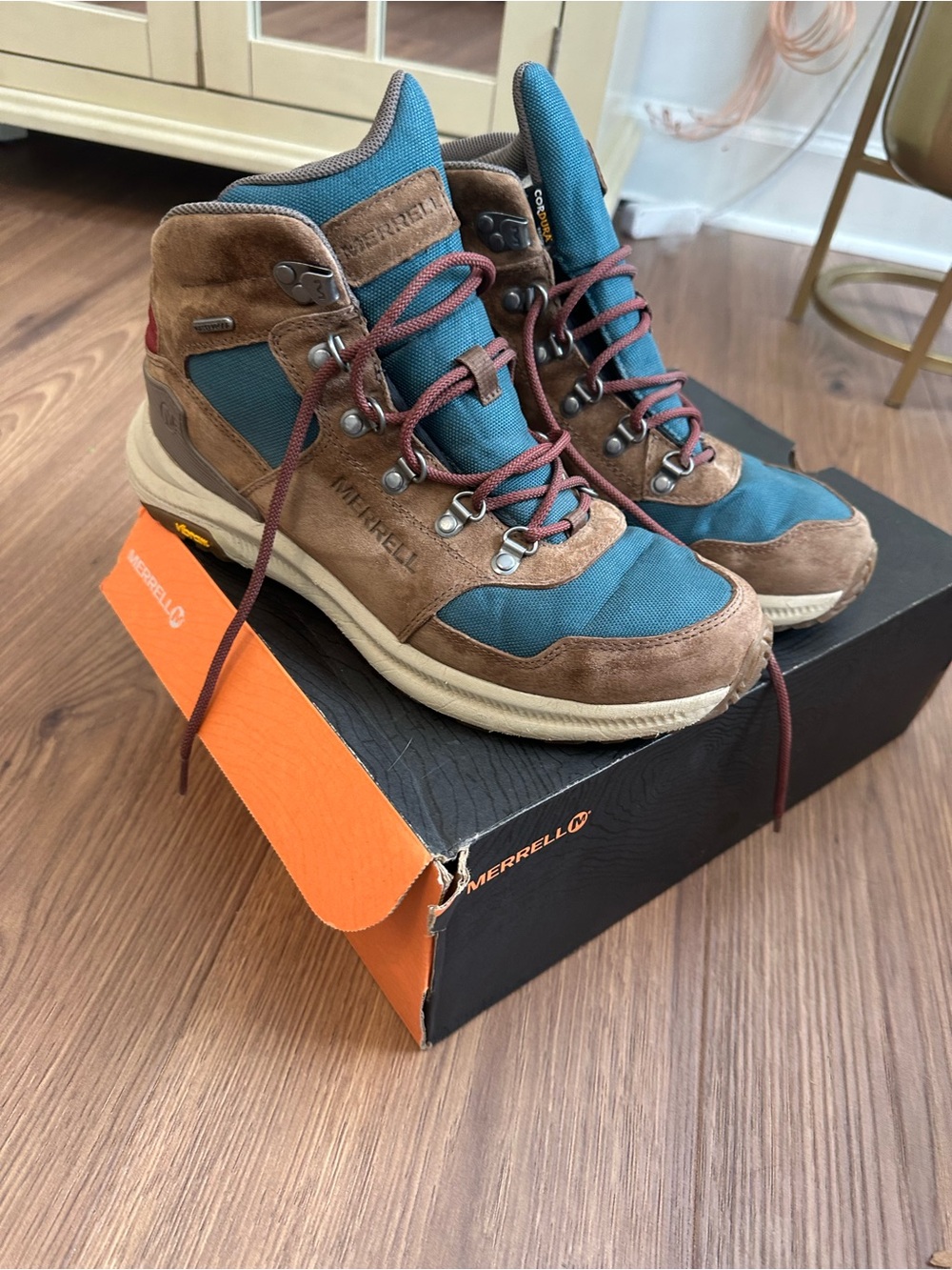Women’s Merrell Ontario 85 Mid Hiking Boots Teal Brown Burgundy